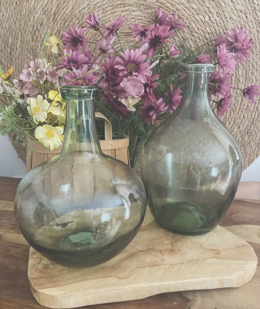 Vases Hatari